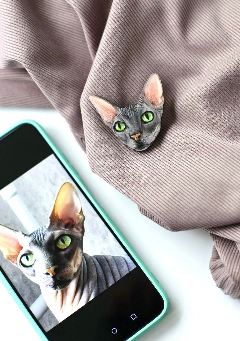 Custom Cat Portrait Brooch - Hand-Painted Wooden Pin from Photo