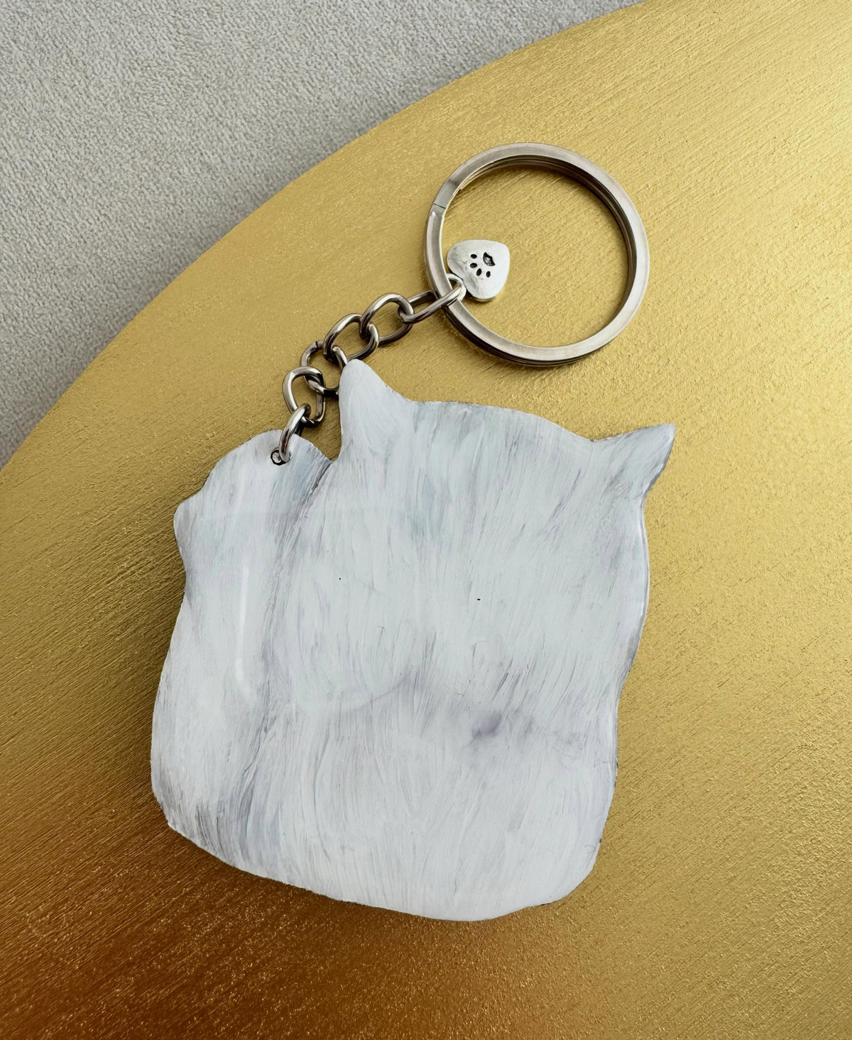 Custom Cat Portrait Keychain - Hand-Painted Wooden Pet Keychain