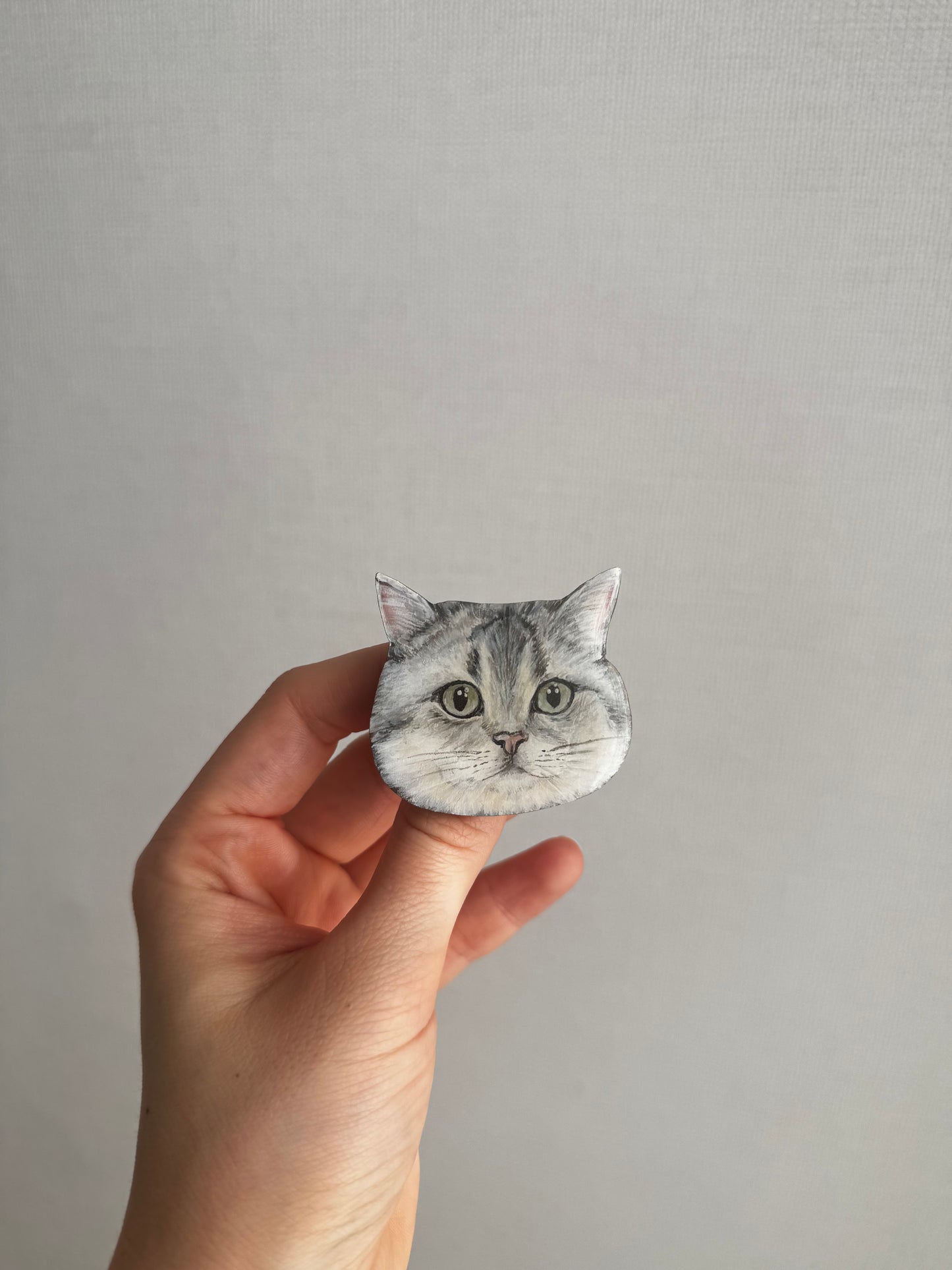 Custom Cat Portrait Brooch - Hand-Painted Wooden Pin