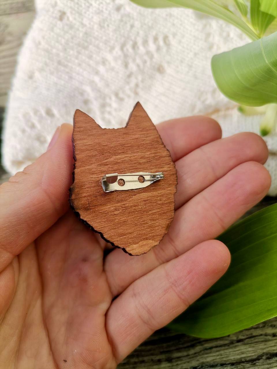 Custom Dog Portrait Brooch - Hand-Painted Wooden Pin